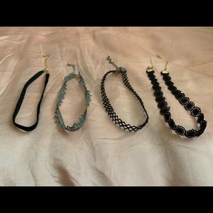 Four Individual Choker Necklaces in Black/Silver